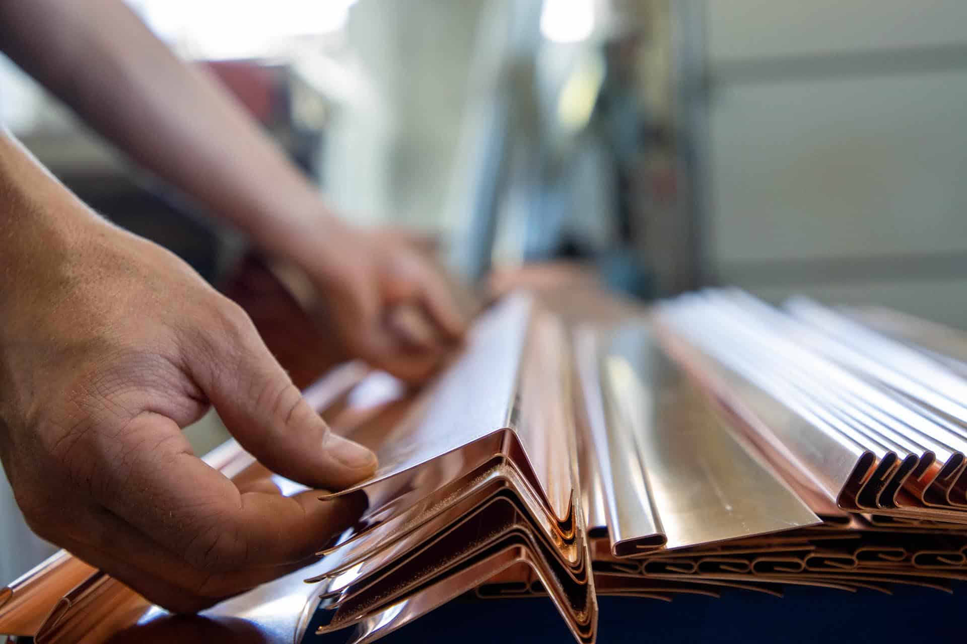 klip og buk af kobber inddækning